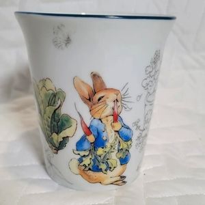 Beatrix Potter Peter Rabbit 15 Oz Coffee Mug NEW AND DON'T GET INTO MISCHIEF
